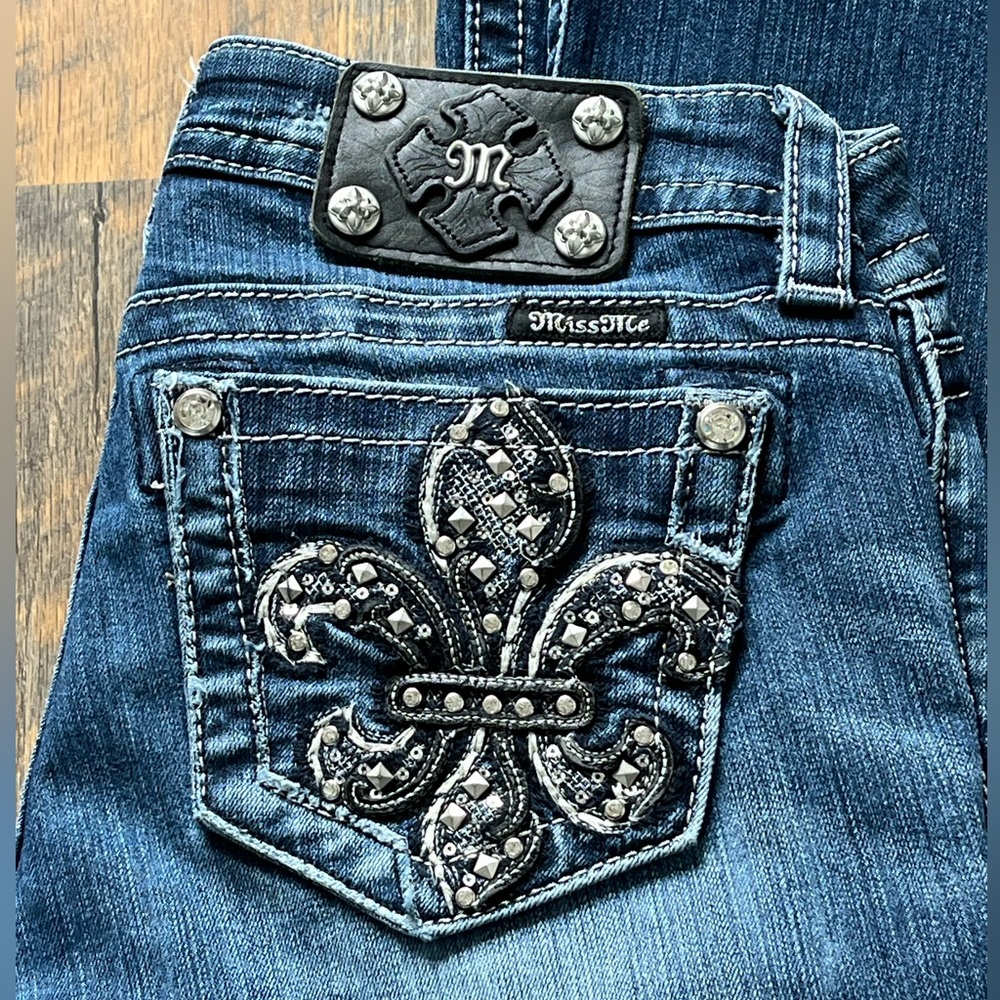 Miss Me Signature Boot cut jeans